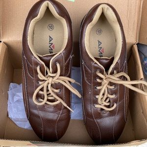 Men’s bowling shoes. Size 10